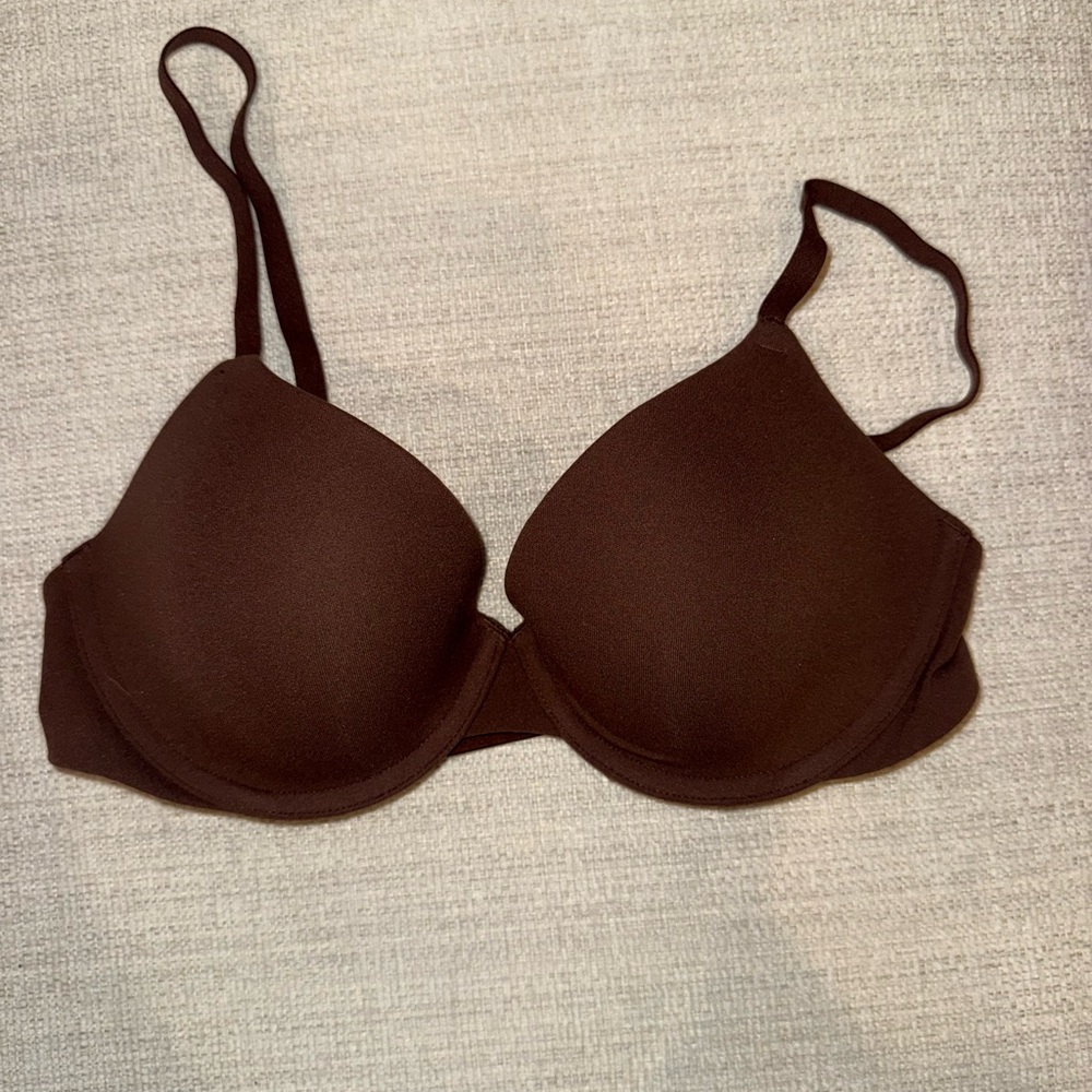 SKIMS Fits Everybody T-Shirt Bra